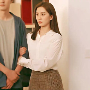 400人付款淘宝流金岁月刘诗诗蒋南孙同款衣服2021春季新白色衬衣外穿