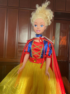 100厘米的芭比娃娃