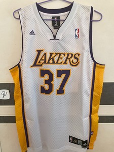nba湖人37号阿泰斯特慈世平经典白主场球衣,全新带吊牌xl