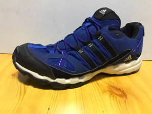 adidas阿迪达斯亚瑟士男款运动鞋