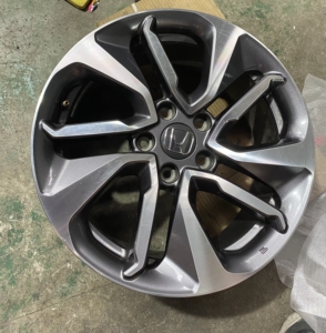 十代雅阁轮毂.原厂17寸.300一个.不议价.不包邮.纯拆车