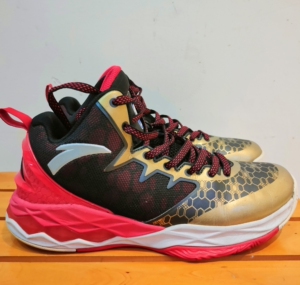 安踏篮球鞋nba全明星