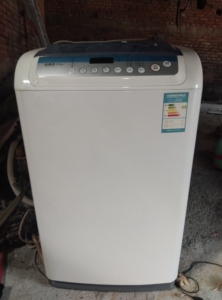 荣事达洗衣机 5.5kg 八成新 可包送 包上楼