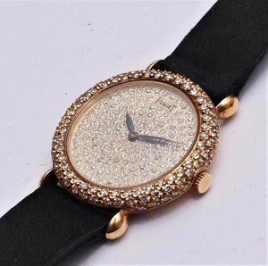 超美18k纯金钻石伯爵女表一枚,满钻镶嵌,手动上铉,表盘直径