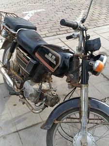 1985年嘉陵70摩托车图片