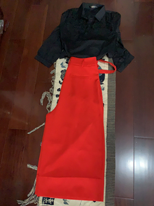 全新正红色裙裤 做工精良 腰围70 裙长80 黑色全棉衬衣Ｍ