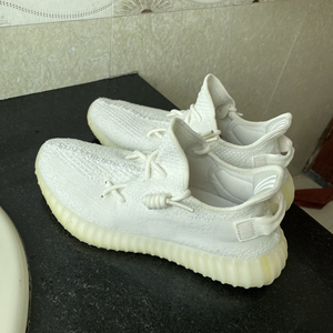 椰子350白冰淇淋 43码 保真哈 裸鞋无原盒 买来穿过十次