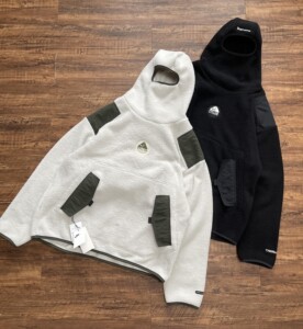 supreme acg联名加绒连帽摇粒绒卫衣,重磅有颗粒感的