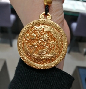周大福传承凤栖梧桐黄金项链足金吊坠