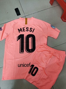 1819巴萨客场粉色球衣足球服套装_阿里巴巴找货神器