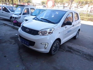 极品海泉电动四轮,就跑了八千公里,内饰如新,大屏倒车影像,四