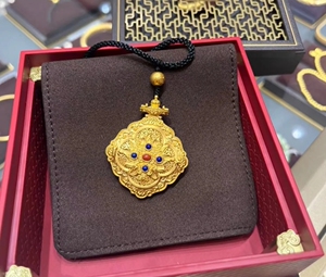 周大福传承故宫传承系列足金黄金花开富贵吊坠一口价