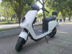 出售爱玛国标车s9电动车一台,平时很少用,车子95成新,五个