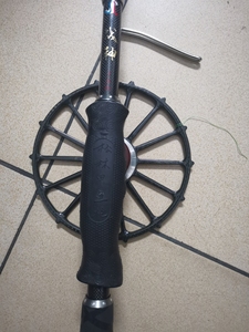 松林甲鱼枪原装,长1.43米,碳纤维内径140盘.可小刀