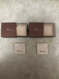 周生生首饰盒,吊坠盒,一套(包括盒子和小布袋)15,不包邮.