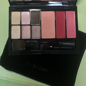 兰蔻菁纯彩妆盘