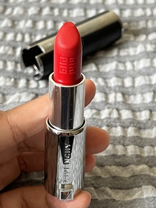 00嗜睡小狮淘宝纪梵希高级定制唇膏小羊皮口红315/316/304/306/302