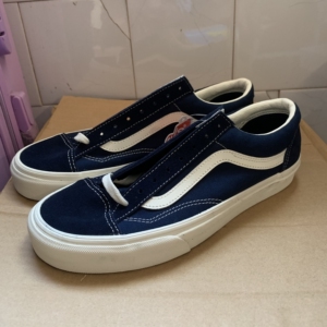 范斯vans闷包开出权志龙同款style36蓝白板鞋