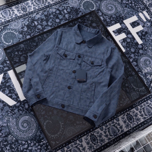 lv满印牛仔夹克外套