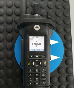 摩托罗拉apx8000Ⅹe原装机二手,无标.海外直购.包括原