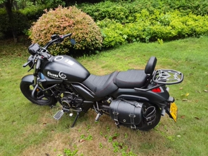 豪爵tr300护杠保险杠 复古皮边包尾箱架改装