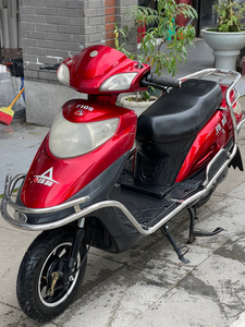 二手72v珠峰电动车电瓶车