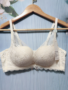 【包邮】全新品牌文胸36b/38c内衣女无钢圈大胸显小文胸罩