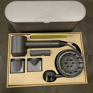 戴森吹风机中国红进口插头带礼盒机器成色9.9成新几乎没磕碰机