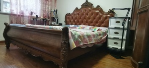 美乐乐品牌欧式美式双人床，纯牛皮纯实木床含床垫。2016年购