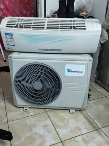 美的小天鹅空调大一匹