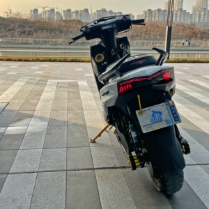 四代目 劲战四代 台湾rk4 尾灯 上车三个月 换微笑故出