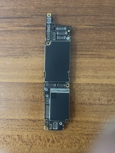 苹果xr,主板,国行128,无锁无id,三件套,功能正常,面