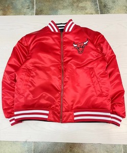 欧美品牌 芝加哥公牛队nba夹克出场服