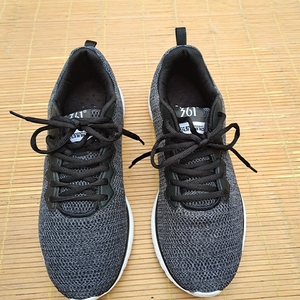 361度男鞋42码,跑步鞋休闲鞋申通包邮无破损开胶