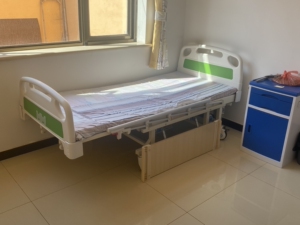 0095.881580.002550.00同款货源柒乐浅淘宝手摇式病床,95新.老