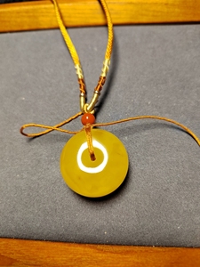 精工俄料鸡油黄蜜蜡面包圈平安扣,天然原矿手工制作假一赔十.