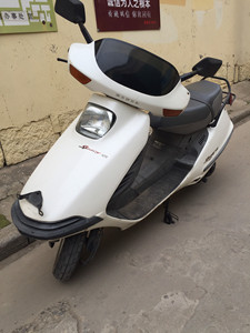 进口本田ch125大白鲨125大沙踏板摩托车