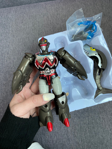 铁甲小宝万代鲨鱼辣椒