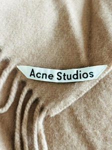 Acne Studios 经典驼色宽版羊毛围巾 江疏影同款