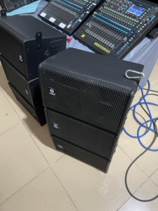 蓝点线阵音箱6 2,单八寸配双十八,加功放处理器美惠二手音响灯光