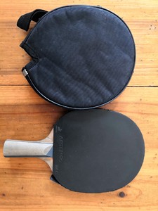 迪卡侬artengo700c乒乓球拍,成色较新,送拍套,很好