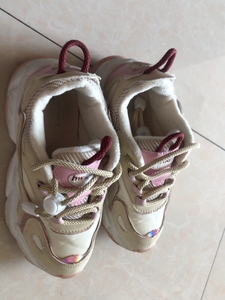 女童热风运动鞋,33码,无瑕疵原价199购入,闲置出售