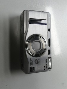 富士f700大底ccd数码相机卡片机 成色如图,所有功能正常