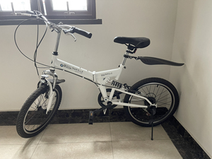 bmw 宝马折叠自行车,4s店送的,店内价格2000多,全新