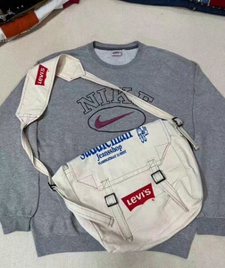 xy046167890915淘宝现货古着levis李维斯帆布斜挎包1人付款63.