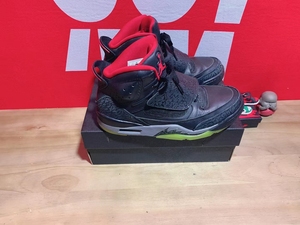 43码二手正品耐克nike乔丹aj 火星人马文运动休闲篮球鞋_阿里巴巴找货