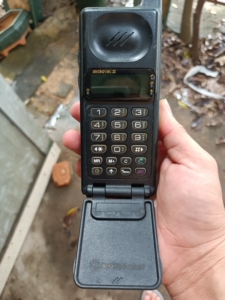 摩托罗拉老款手机型号不详,按图发货不保好坏,二手物品售出不退