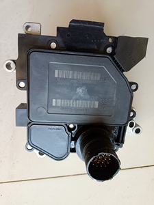 奥迪a624变速箱电脑