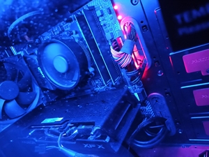 锐龙r5 2600 微星b450迫击炮,已升级最新bios可