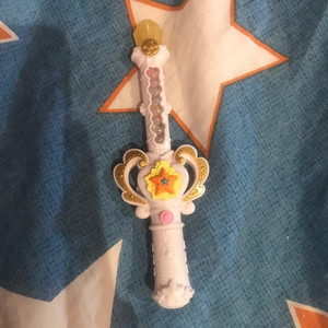 拥抱光之美少女变身器
